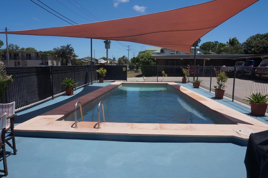 A & A Motel Proserpine Esterno foto